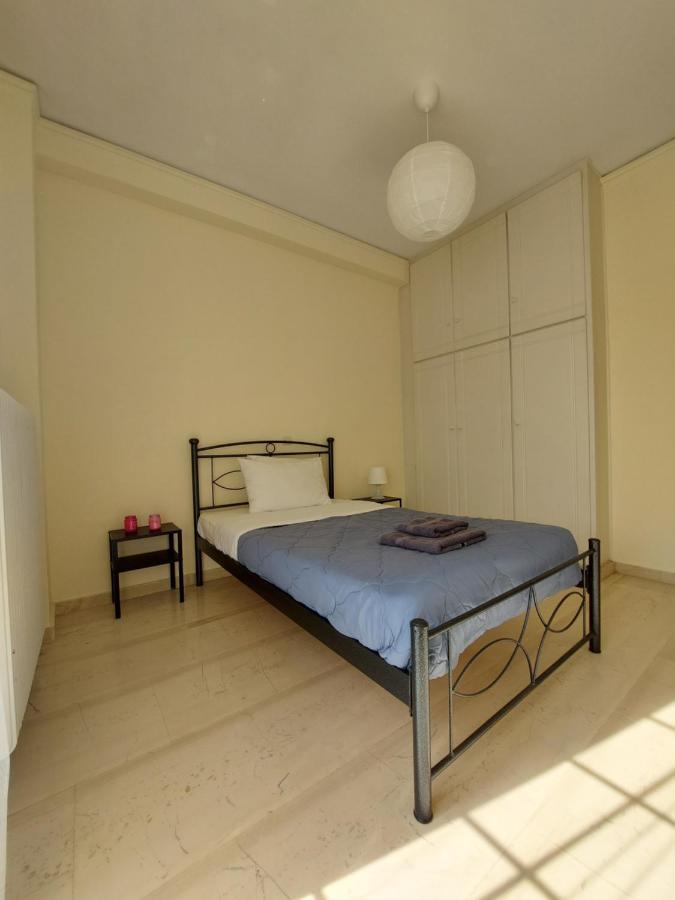 Eleni'S Seafront Apartment 아르테미다 외부 사진