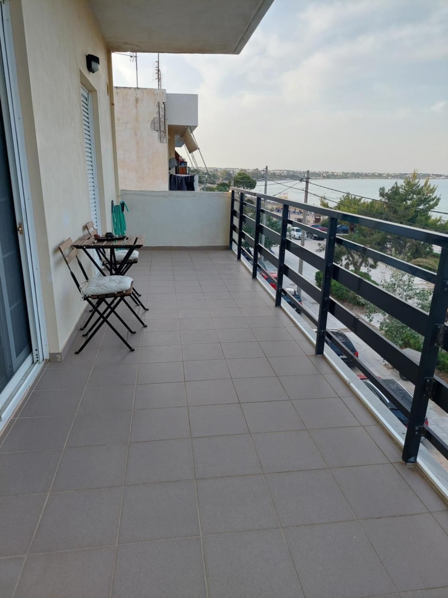 Eleni'S Seafront Apartment 아르테미다 외부 사진