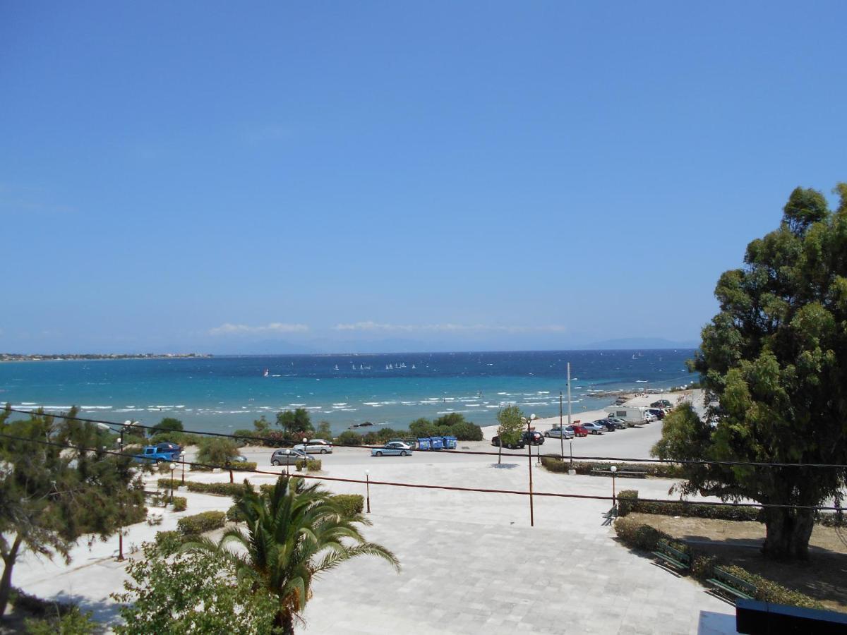 Eleni'S Seafront Apartment 아르테미다 외부 사진